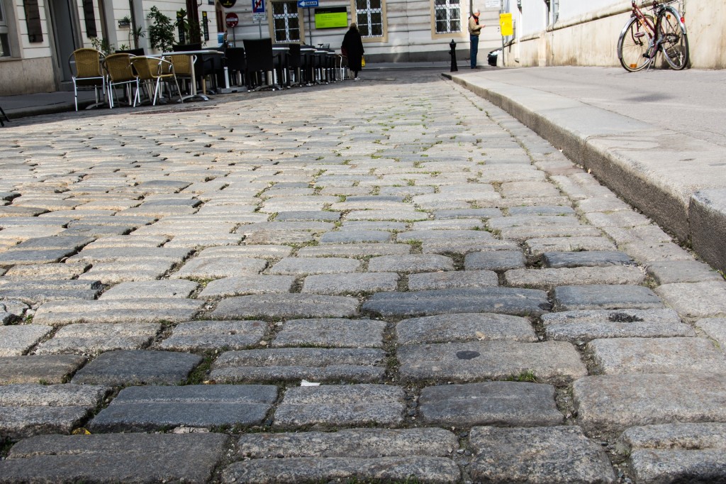 Vienna Visita Guidata, centro storico. Foto: https://pixabay.com/en/cobblestones-paving-stones-711941/